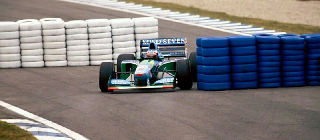 Foto de 29 de maio de 1994, GP da Espanha de 1994 – Michael Schumacher era bom de braço – Dia 08 de 365 dias dos mais importantes da história do automobilismo