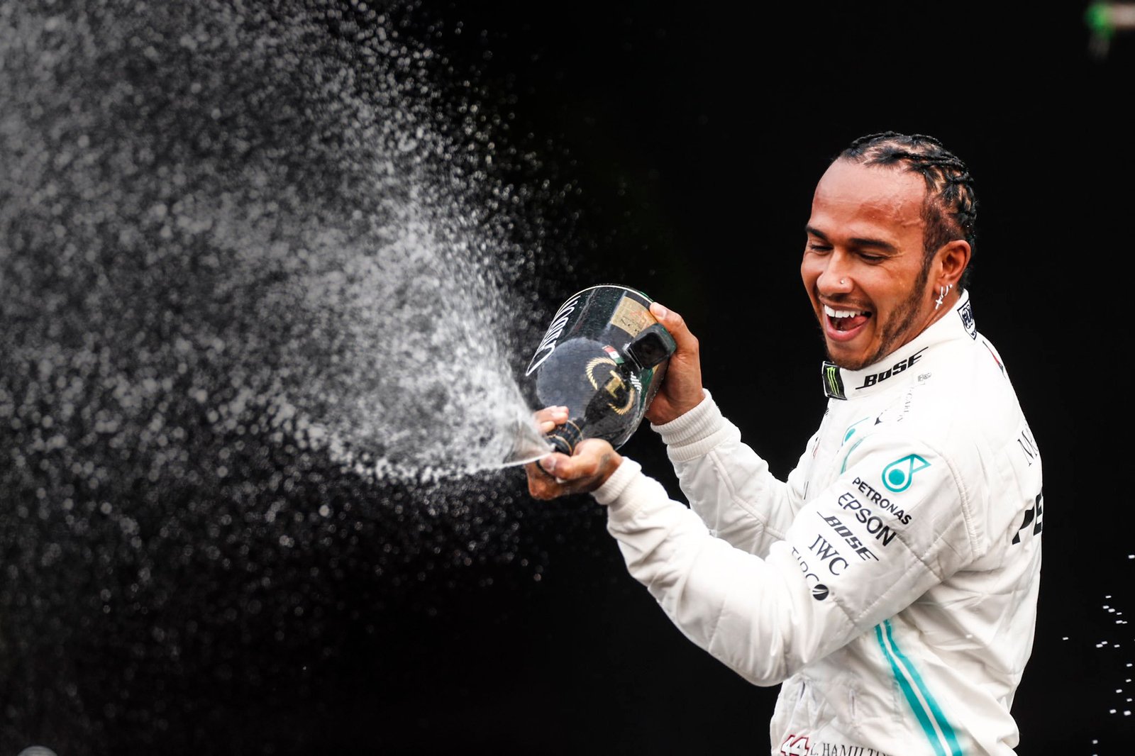 Foto de GP do México –  Lewis Hamilton supera estratégia de pneus e vence, mas Valtteri Bottas consegue adiar a decisão do título para os EUA