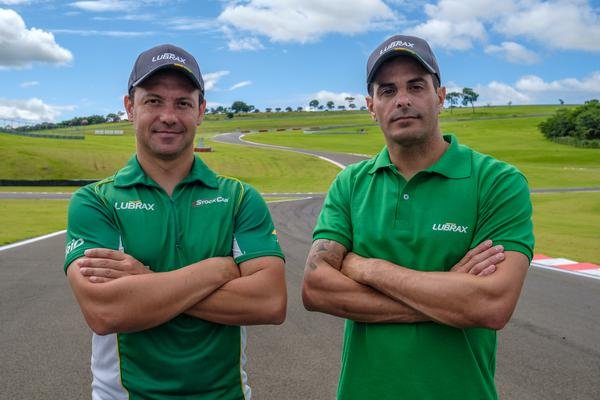 Foto de Julio Campos terá Fábio Carbone como dupla na etapa que abre a temporada da Stock Car 2020