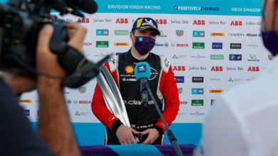 Foto de Oliver Rowland conquista sua primeira vitória na Fórmula E em corrida desastrosa para os brasileiros
