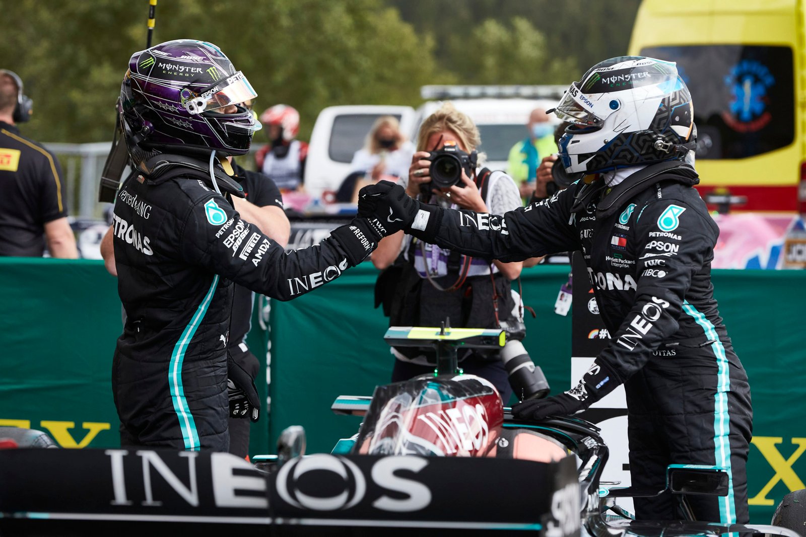 Lewis Hamilton e Valtteri Bottas - Foto: Mercedes Daimler