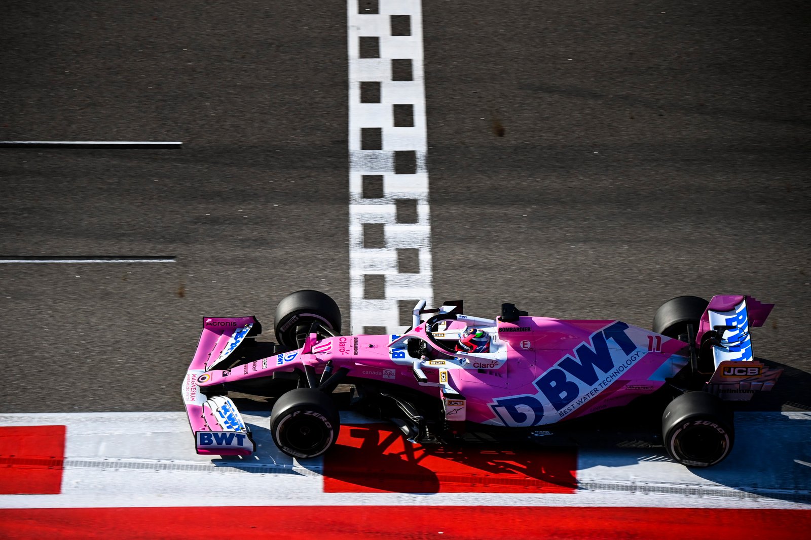 Sergio Perez com a Racing Point em bom resultado em Sochi - Foto: Racing Point Media