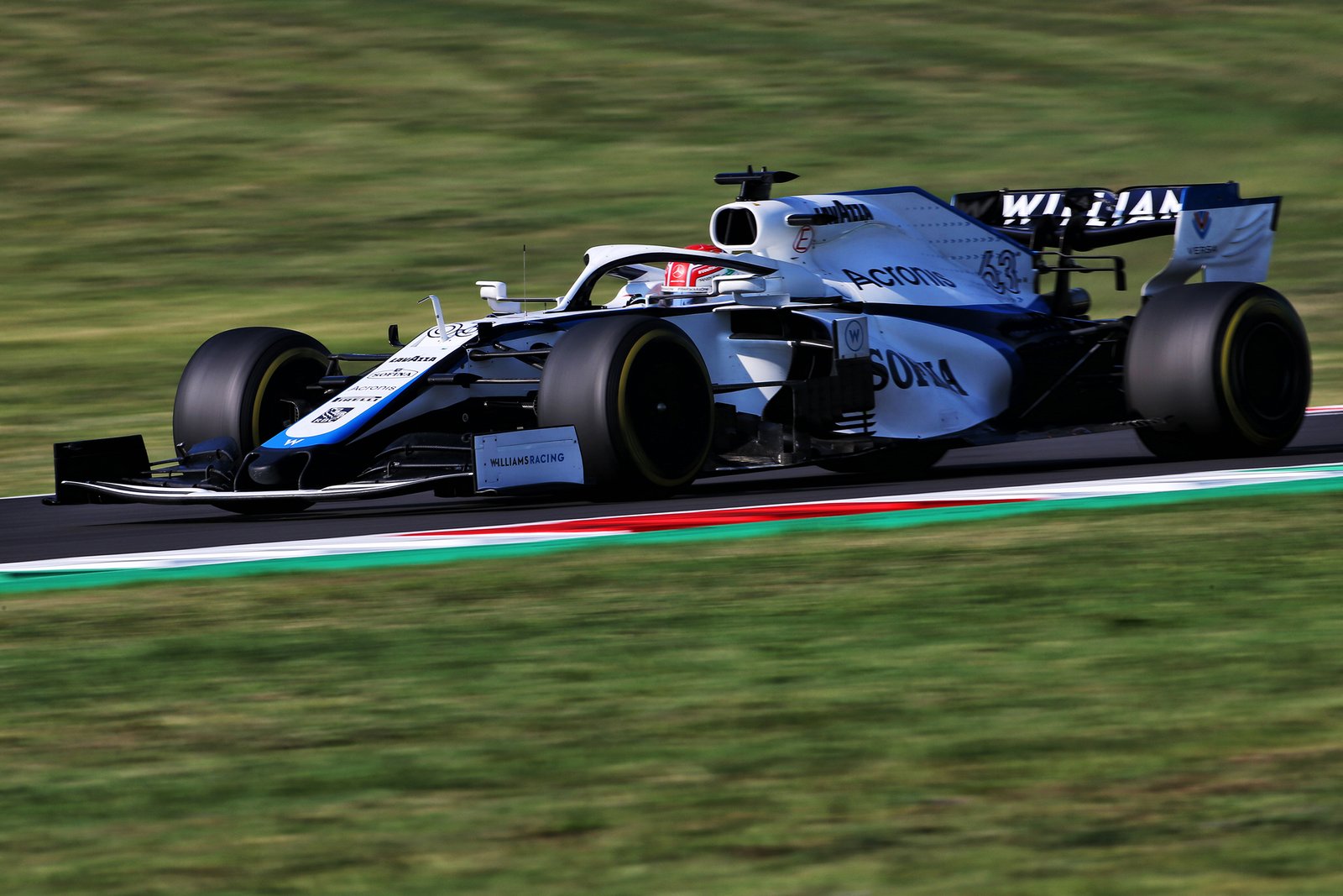 George Russell briga pelos pontos no GP da Toscana - Foto: Williams Racing