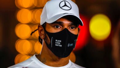 Foto de Lewis Hamilton testa positivo para o Covid-19 e não participará do GP de Sakhir