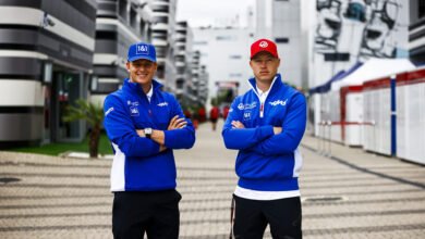 Foto de Haas permanece com Schumacher e Mazepin para a temporada de 2022